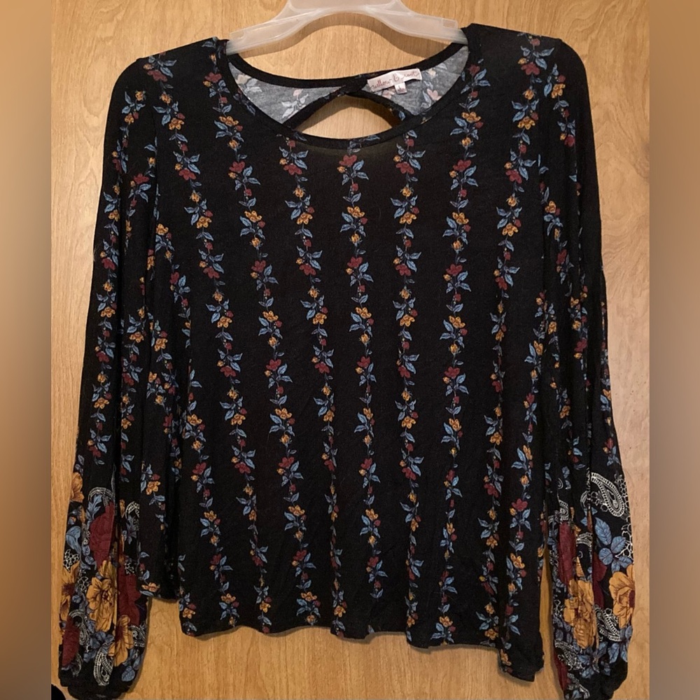 Willow & Root floral open back top